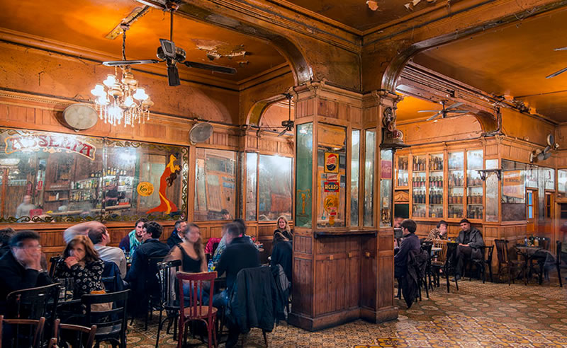 Bar Marsella, un histórico de Barcelona